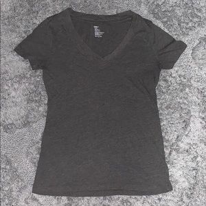 Gap V-neck Short sleeve shirt
